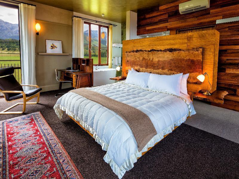 Hapuku Lodge And Tree Houses Kaikoura Exterior photo
